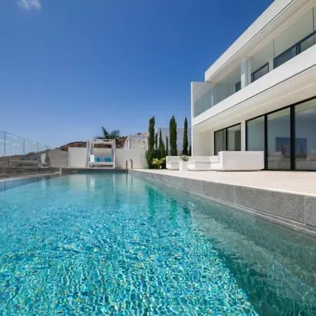 Holiday home Aqualeo